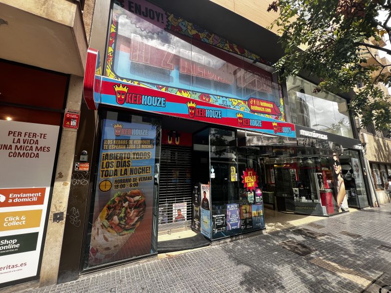 Restaurante  en avenida d’Espanya.