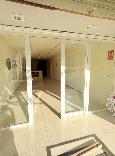 Premises in Av. Isidor Macabich