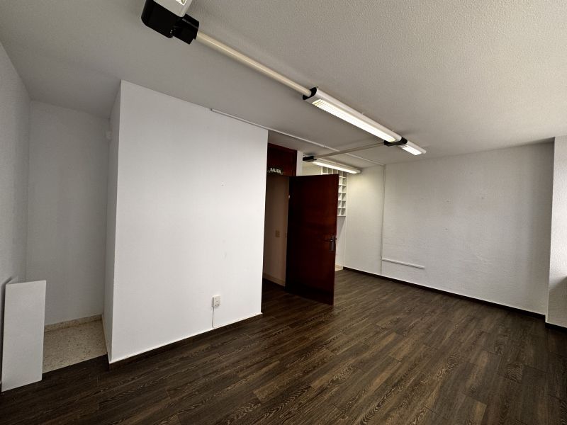 OFFICE FOR SALE IN ISIDORO MACABICH, IBIZA