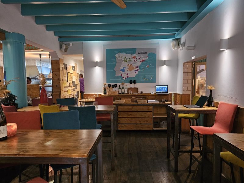 -EN TRASPASO- Restaurante en Bisbe Carrasco