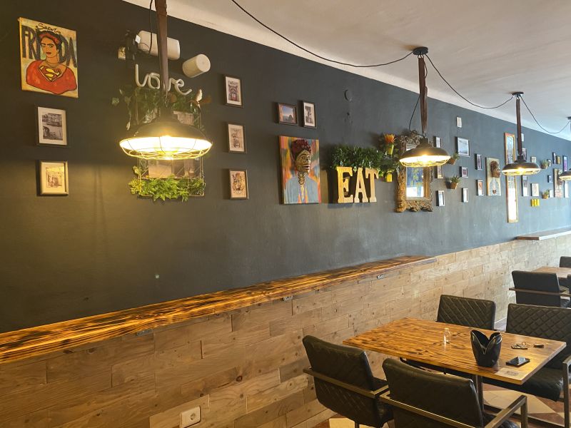 -TRASFER LEASE- BAR RESTAURANT IN CALLE VICENT SERRA Y ORVAY