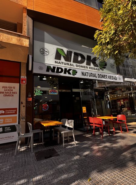 Restaurant in Av. España