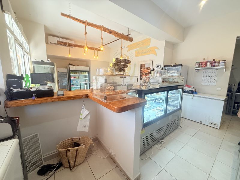 Attività di pasticceria-panetteria da asporto in Calle Soledad