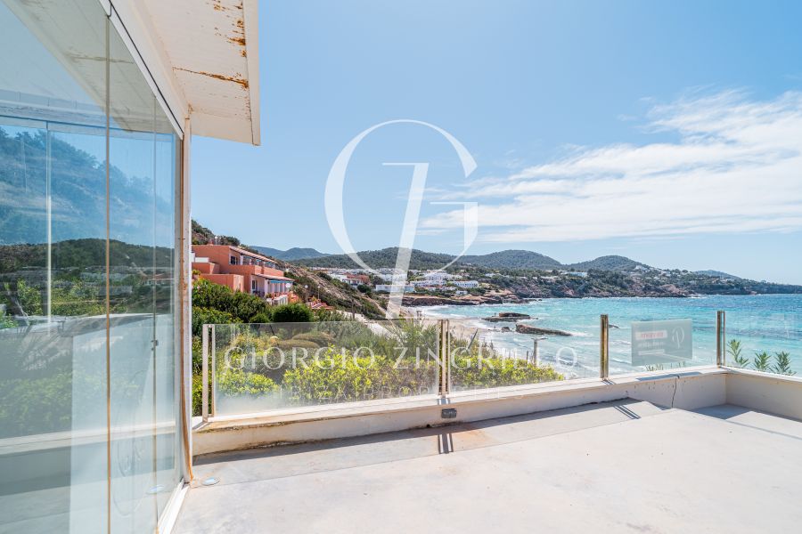 RESTAURANT IN FIRST LINE SEA VIEW CALA TARIDA