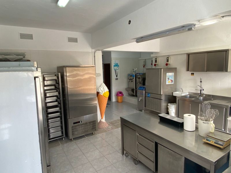 -EN TRASPASO- Laboratorio artesanal de helados en Cas Serres