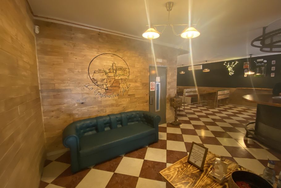 -TRASFER LEASE- BAR RESTAURANT IN CALLE VICENT SERRA Y ORVAY