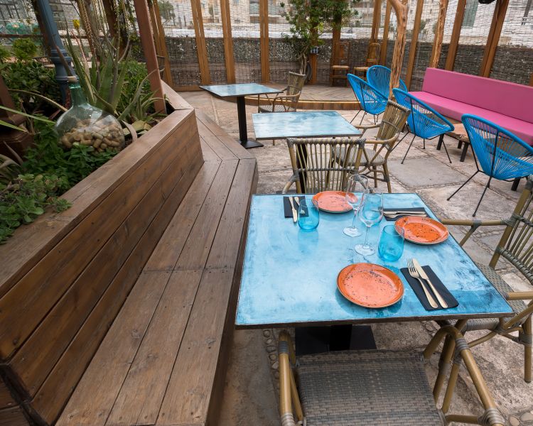 Restaurante en carrer de Granada (Cala Pinet)