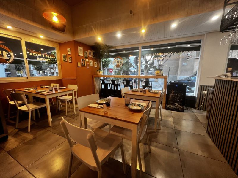 -EN TRASPASO- Restaurante pizzeria en calle Aragon