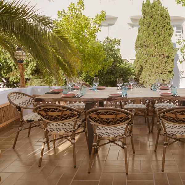 Restaurante en carrer de Granada (Cala Pinet)