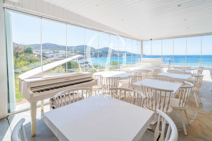 RESTAURANT IN FIRST LINE SEA VIEW CALA TARIDA
