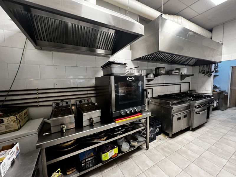 -EN TRASPASO- Restaurante pizzeria en calle Aragon