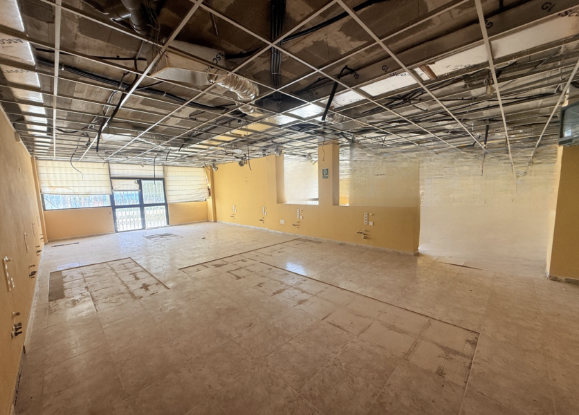 Local comercial vista mar