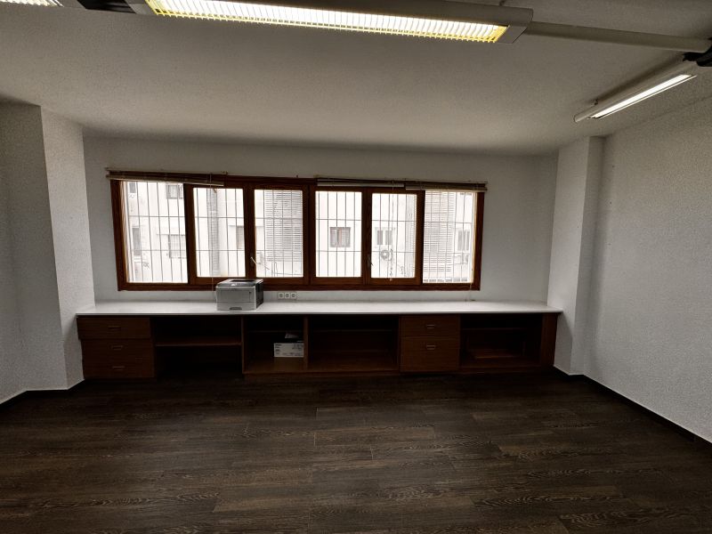 OFFICE FOR SALE IN ISIDORO MACABICH, IBIZA