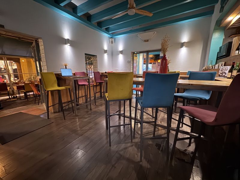 -EN TRASPASO- Restaurante en Bisbe Carrasco