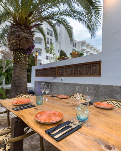 Restaurante en carrer de Granada (Cala Pinet)