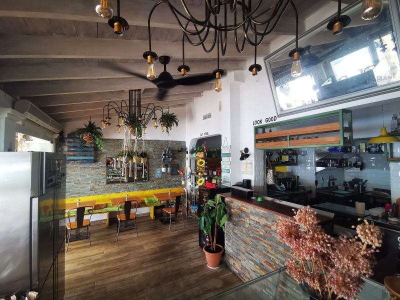 Restaurante en la Marina de Santa Eularia