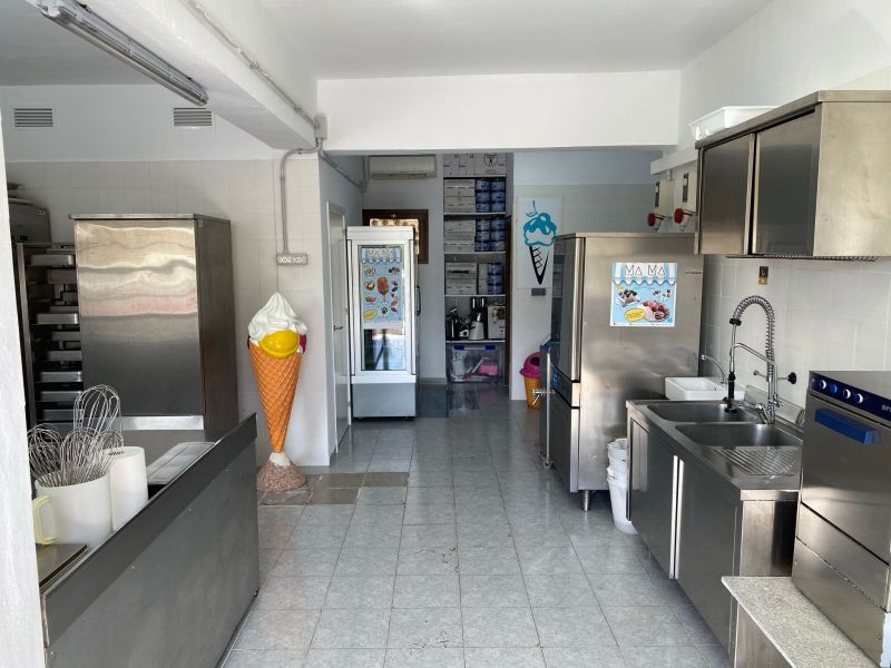 -EN TRASPASO- Laboratorio artesanal de helados en Cas Serres
