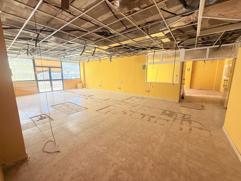 Local comercial con vista mar