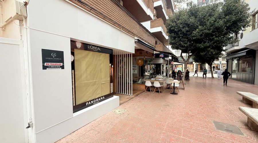 Local en pasaje Metge Antoni Serra