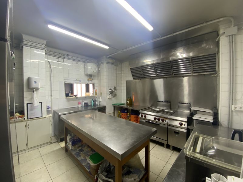 -TRASFER LEASE- BAR RESTAURANT IN CALLE VICENT SERRA Y ORVAY