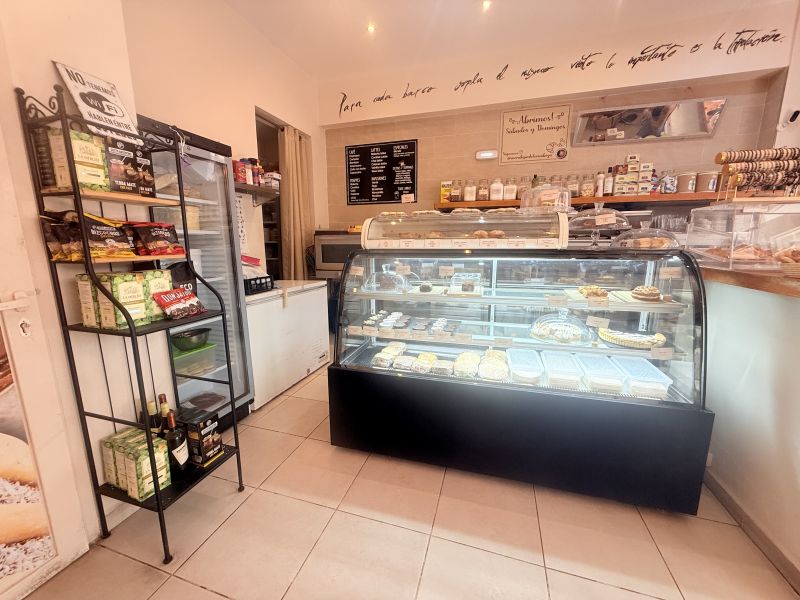 Attività di pasticceria-panetteria da asporto in Calle Soledad