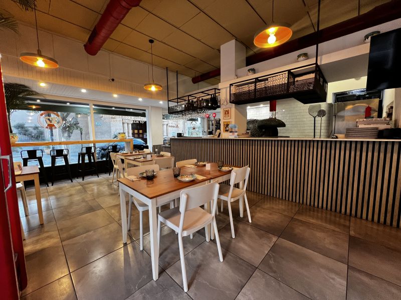 -EN TRASPASO- Restaurante pizzeria en calle Aragon