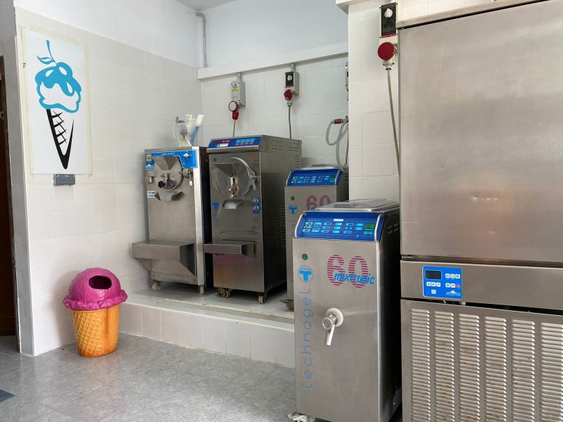 -EN TRASPASO- Laboratorio artesanal de helados en Cas Serres