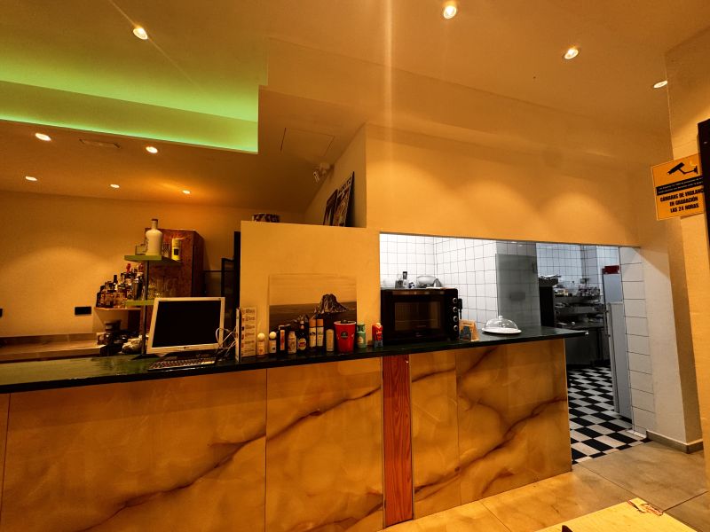 Restauant/bar in Av. España