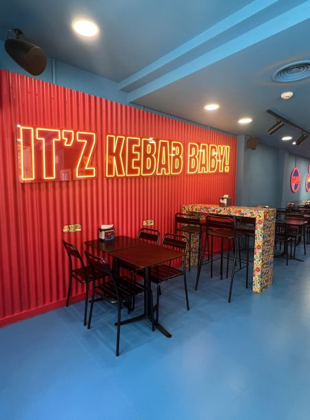 Restaurante en avenida d’Espanya.