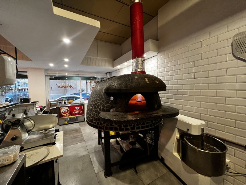 -EN TRASPASO- Restaurante pizzeria en calle Aragon