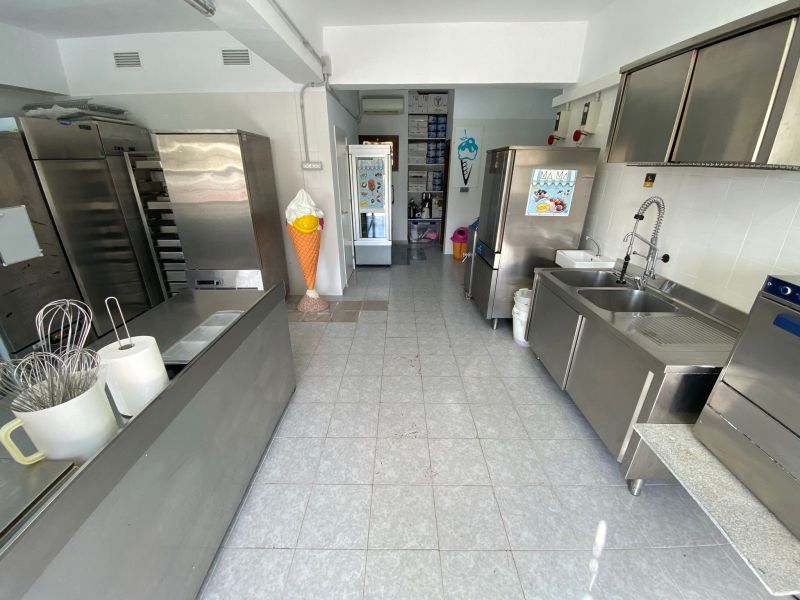 -EN TRASPASO- Laboratorio artesanal de helados en Cas Serres