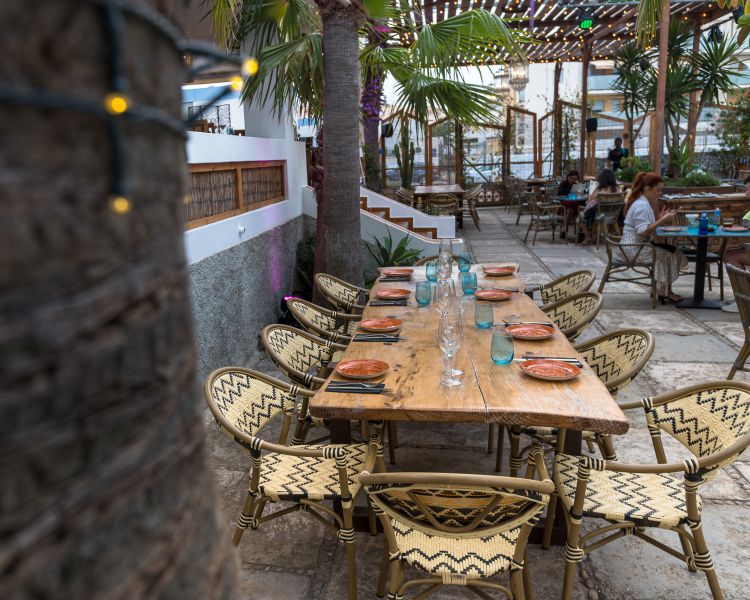 Restaurante en carrer de Granada (Cala Pinet)