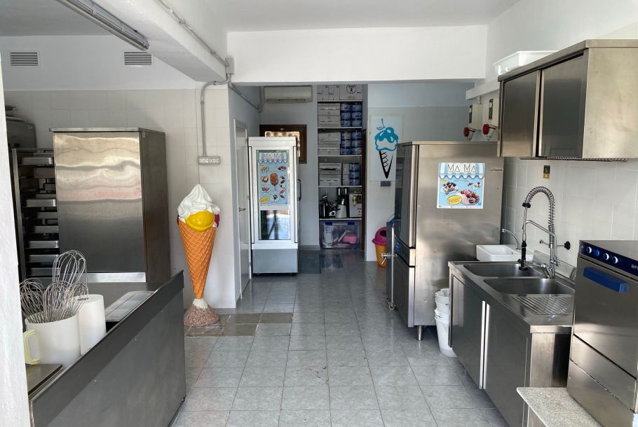 Ice cream artesanal laboratory