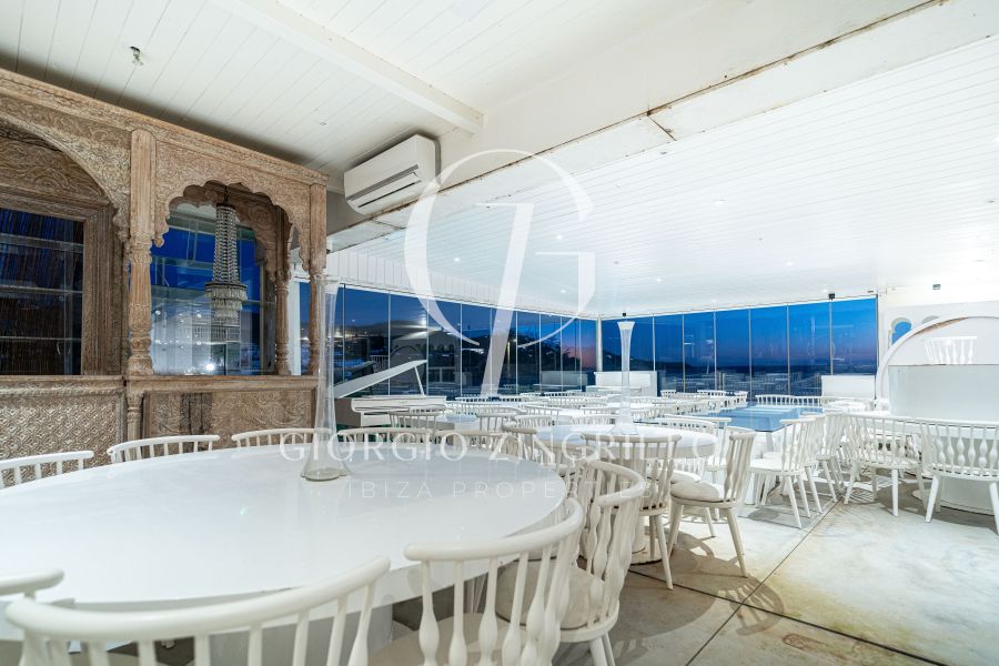 RESTAURANT IN FIRST LINE SEA VIEW CALA TARIDA
