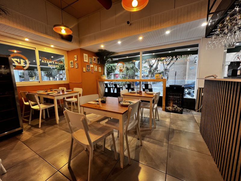 -EN TRASPASO- Restaurante pizzeria en calle Aragon
