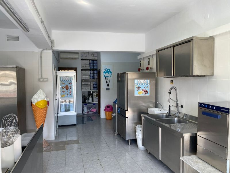 -EN TRASPASO- Laboratorio artesanal de helados en Cas Serres