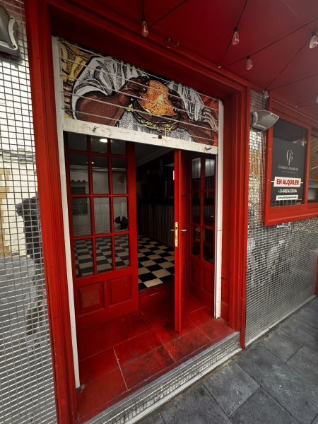 Restaurante en calle General Prim