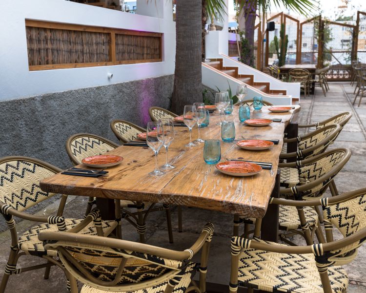 Restaurante en carrer de Granada (Cala Pinet)