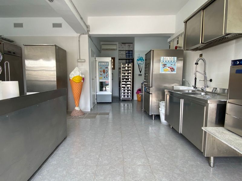 -EN TRASPASO- Laboratorio artesanal de helados en Cas Serres