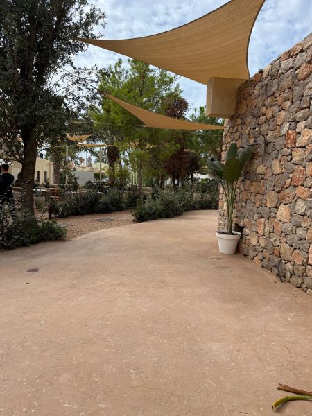 -EN ALQUILER- Local comercial en Marina Village, M. Botafoch