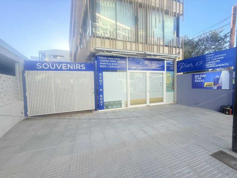 Tienda de comestibles & souvenir