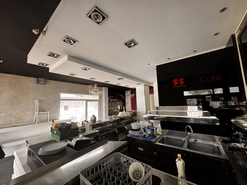 -EN ALQUILER- Restaurante pizzeria en calle Espalmador (FORMENTERA)