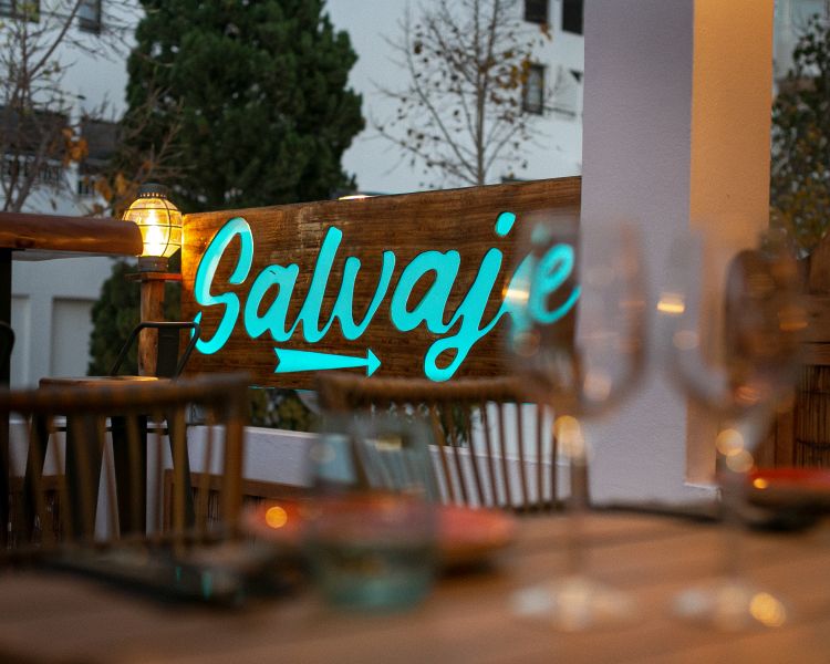 Restaurante en carrer de Granada (Cala Pinet)