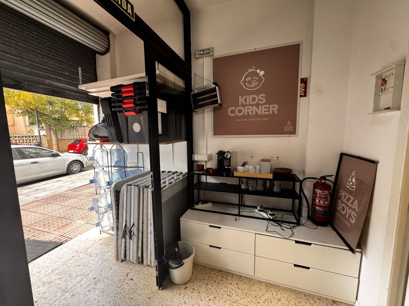 Obrador artesanal para la  preparación de pizza/pan.