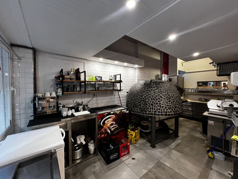 -EN TRASPASO- Restaurante pizzeria en calle Aragon