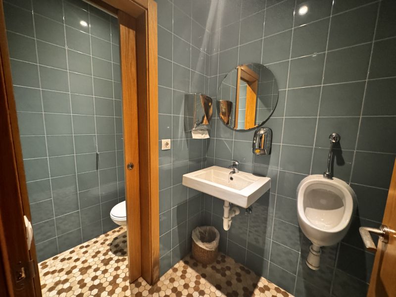 -TRANSFER LEASE- Premises with Cafe concierto licence