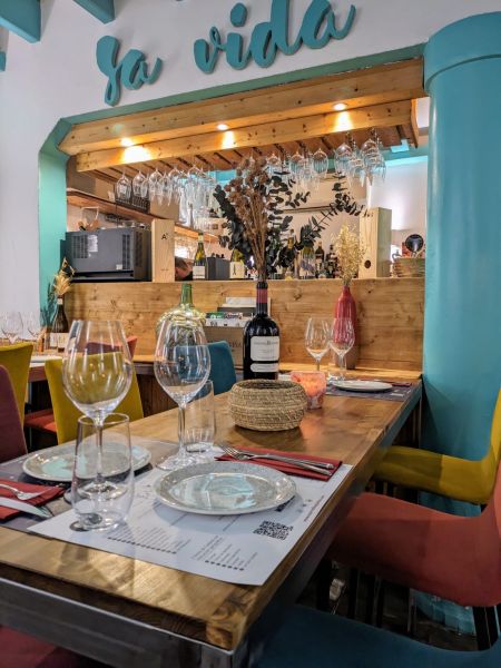 -EN TRASPASO- Restaurante en Bisbe Carrasco