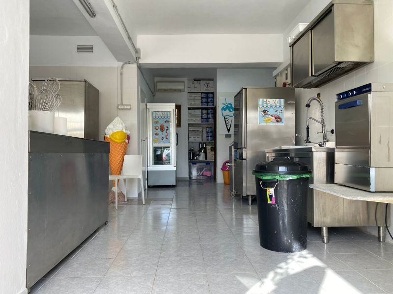-EN TRASPASO- Laboratorio artesanal de helados en Cas Serres