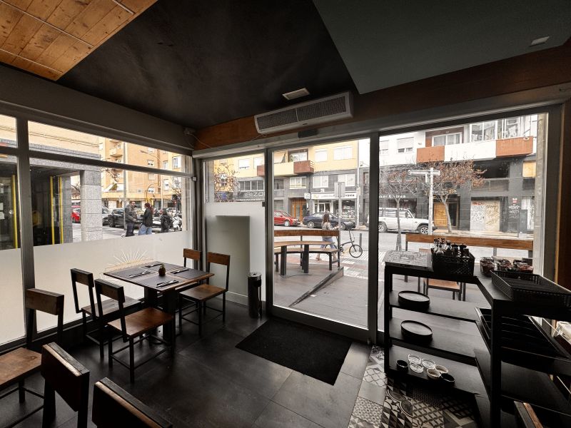 Pizzeria/restaurante en Av. España